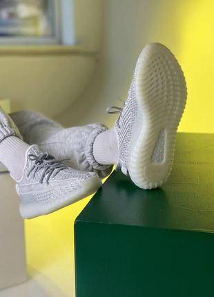 Рефлективні кросівки yeezy boost 350 v2 reflective (адидас ізі буст 350 в2 сірі повний рефлектив)379 фото