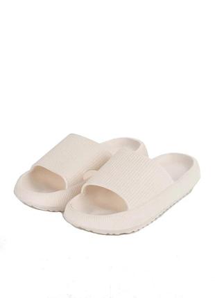 Шлепанцы женские разные цвета