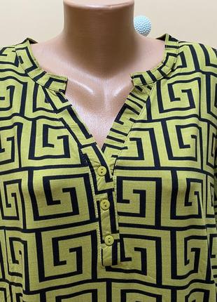 Оливкова блузочка на короткий рукав 🌈2 фото