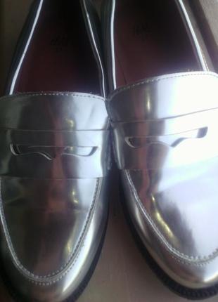 Шикарные лоферы, оксофрды, дерби, туфли серебро 37 размер фирмы h@m2 фото