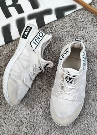 Летние кроссовки