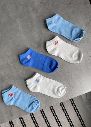 Базовые короткие носки с вышивкой