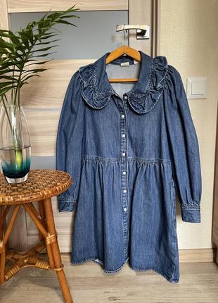 Платье от бренда levi’s