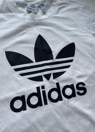 Футболка  adidas8 фото
