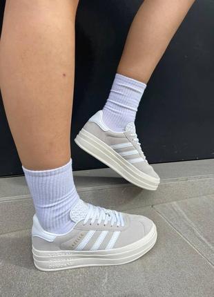 Adidas gazelle bold жіночі трендові масивні кеди висока платформа весна літо женские массивные светлые кеды высокая подошва демисезон8 фото