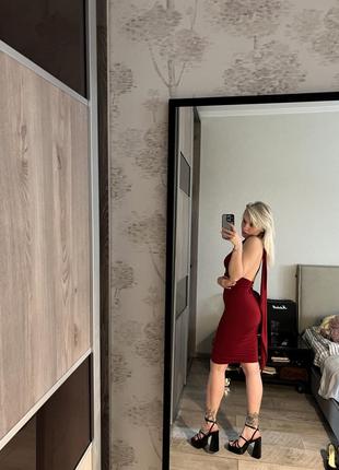 Сукня дуже обтягуюча червона6 фото