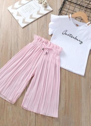 Стильний костюмчик для дівчинки