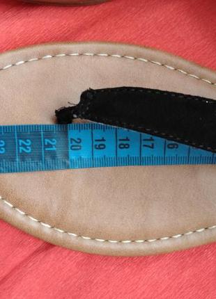 Босоножки женские чёрные с вышивкой5 фото