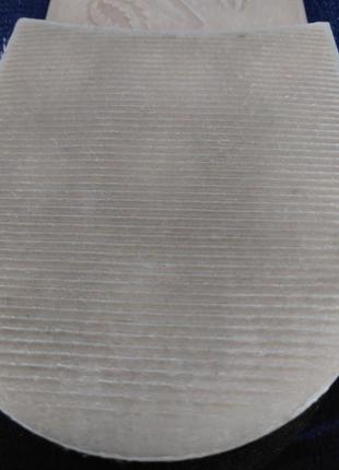 Босоножки женские чёрные с вышивкой9 фото