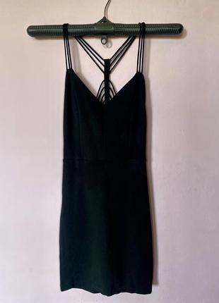 Чорна сукня по фігурі гарна спинка з вирізом коротке плаття1 фото