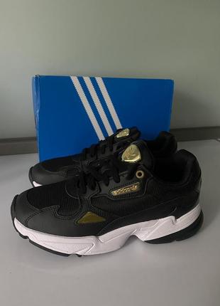 Кросівки adidas falcon