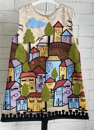 Шикарное фирменное платье