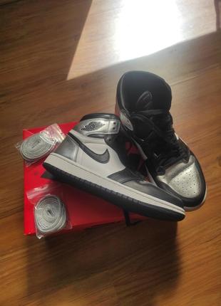 Кроссовки jordan 1 retro high silver toe