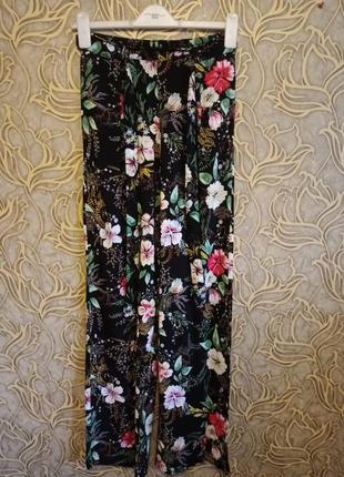 (583) чудесные цветочные вискозные штаники amisu/размер  евро 36