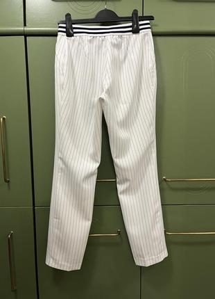 Білі штани в смужку, чиноси, пояс на гумці2 фото