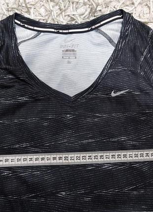 Шикарна женска спортивна футболка nike miler dri-fit.6 фото