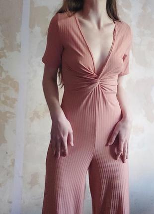 Актуальный трендовый комбинезон в рубчик prettylittlething комбенизон лапша plt в стиле zara bershka h&m stradivarius