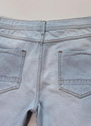 Стильные джинсовые шорты по слим-фиту с distress эффектом / потертостями от denimco7 фото