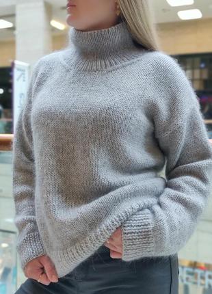 Базовый вязаный свитер ручной работы с воротником-стойкой2 фото