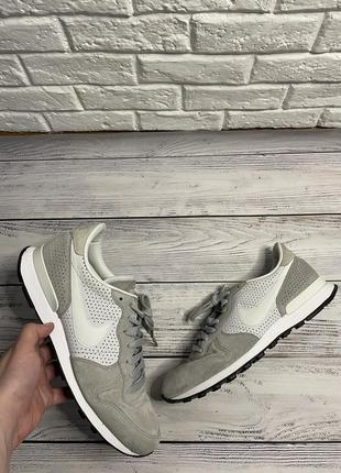 Кроссовки nike internationalist lx