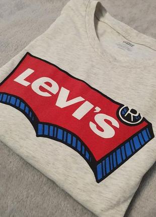 Футболка levi's