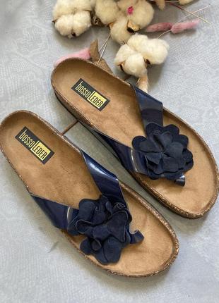 Италия лаковые шльопанци в стиле birkenstock   zara