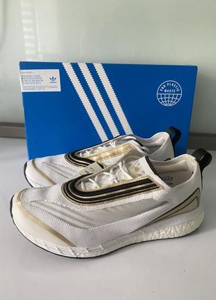 Жіночі кросівки  adidas by stella mccartney