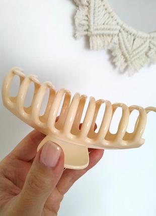 Заколка для волос краб большой зажим бежевый пластиковый крабик