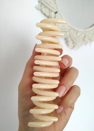 Заколка для волос краб большой зажим бежевый пластиковый крабик