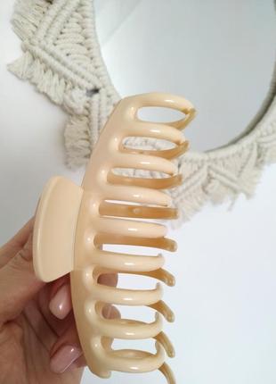 Заколка для волос краб большой зажим бежевый пластиковый крабик