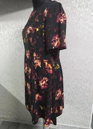Сукня в квітковий принт2 фото