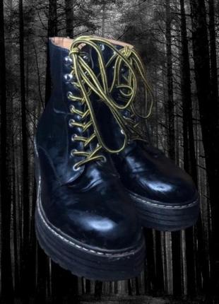 Чорні чоботи pull&bear