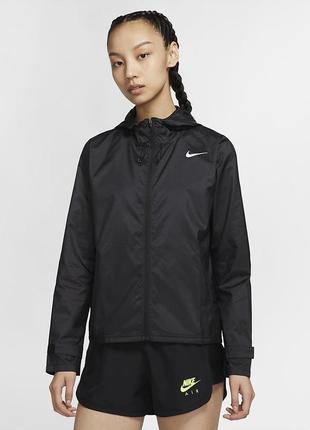 Женская беговая куртка nike essential cu3217-010