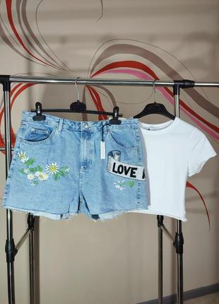 Новые джинсовые шорты с нашивками topshop1 фото