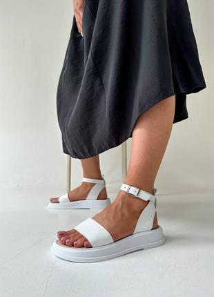 Стильні білі сандалі/босоніжки білого кольору,колір білий шкіряні/шкіра літні1 фото