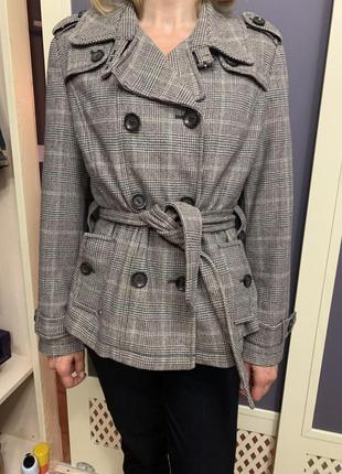 Напіввовняна пальто р-р l-хл німеччина