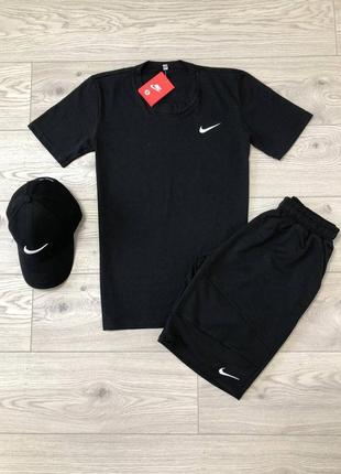 Комплект футболка та шорти з логотипом найк. комплект nike