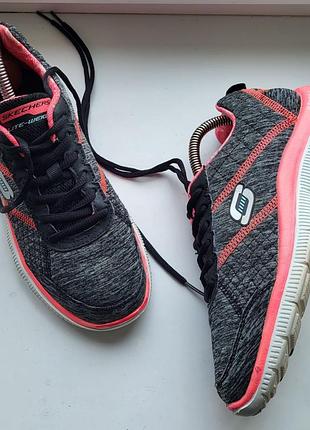 Жіночі літні кросівки для бігу 
skechers lite-weight