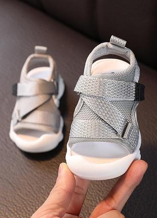 Сандалии босоножки 14,5-16 см