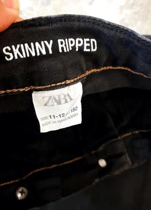 Стильні рвані джинси zara skinny ripped з потертостями 
стан нових!
оригінал з офіційного сайту іспанії4 фото
