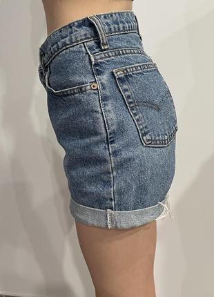 Levi’s джинсові шорти mom з високою посадкою3 фото