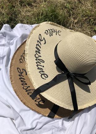Солом’яна шляпа/капелюх з вишивкою на широких полях, в кольорі айворі та бежевому, зі стрічкою та бантиком1 фото