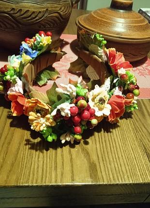 Осенний обруч к вышиванке, с маками и ягодами