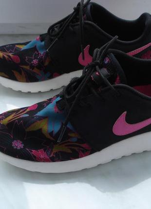 Nike roshe run, оригінальні кросівки, р.37,5