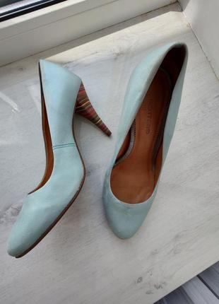 Кожаные туфли голубого цвета1 фото