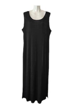 Плаття в підлогу чорного кольору