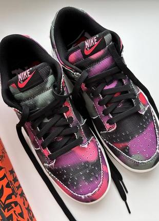 Кросівки nike dunk low graffiti pink dm0108 002