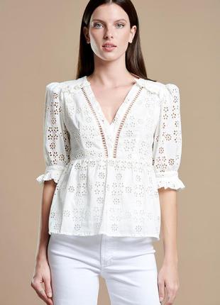 Блуза белая с рюшами из прошвы