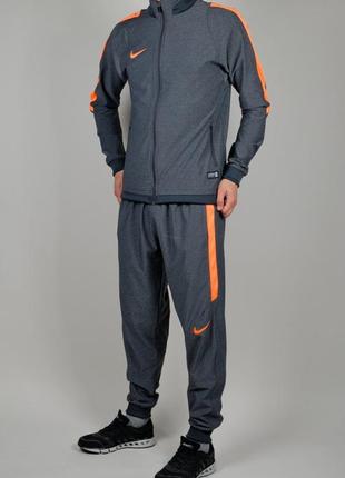 Летний спортивный костюм nike.турция