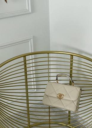 Сумочка chanel cream 10
